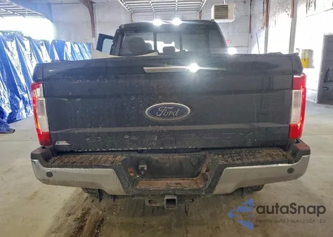 2017 Ford F250 Super Duty z USA, uszkodzony, nr VIN 1FT7W2BT6HED08157